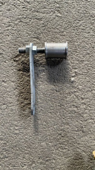 Ролик поддержки цепи в сборе с кронштейном К 527: купить в Самаре