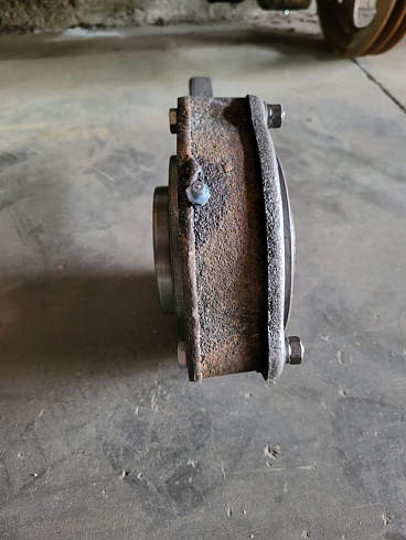 Подшипниковый узел главного вала с эксцентриком К-527,К547: купить в Самаре