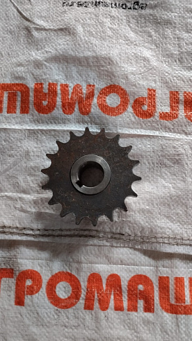 Звездочка мотор-редуктора К527 z=18 t=19,05: купить в Самаре
