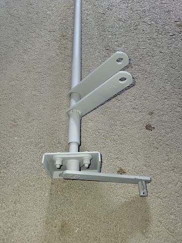 Вал передний щеточного механизма К527: купить в Самаре